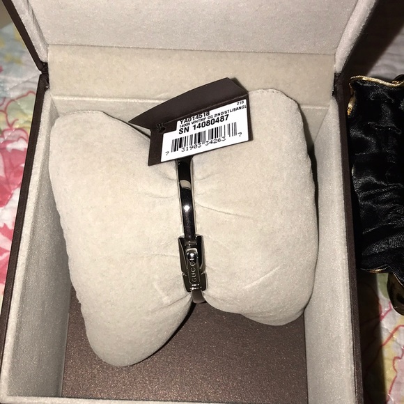 Gucci Watch - Picture 3 of 5